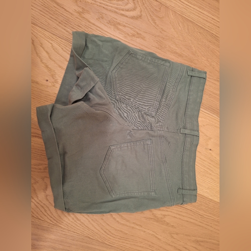 H and M womens shorts